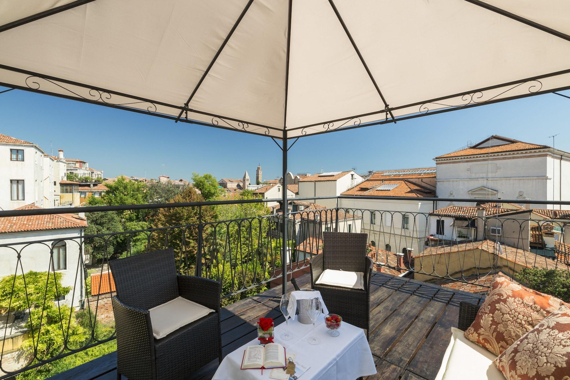 Palazzo Guardi Hotel Venesia Bagian luar foto