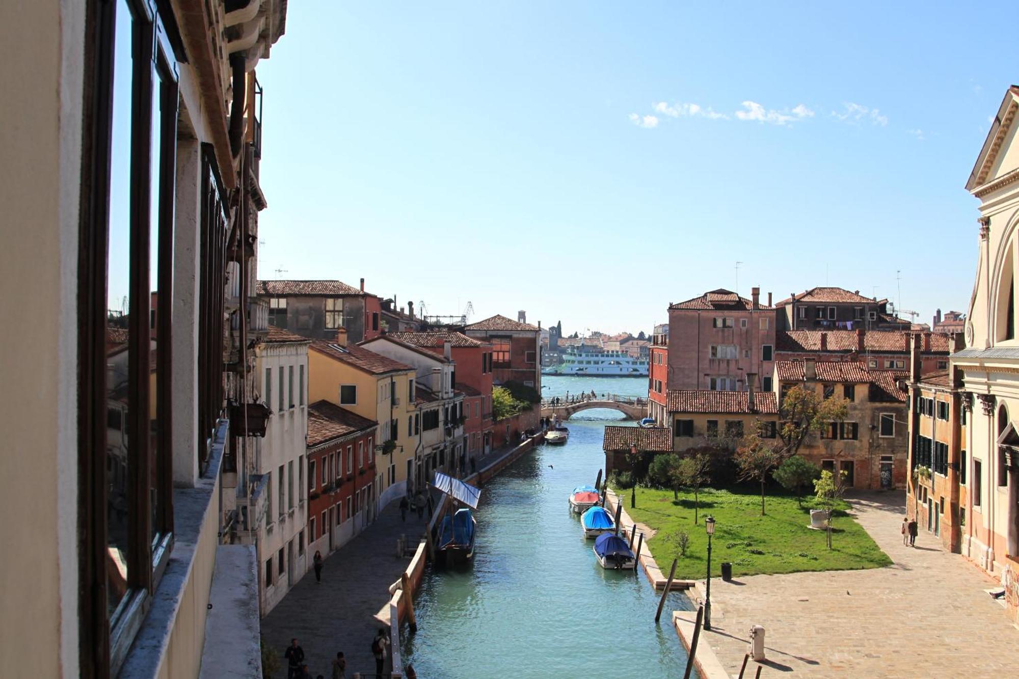 Palazzo Guardi Hotel Venesia Bagian luar foto